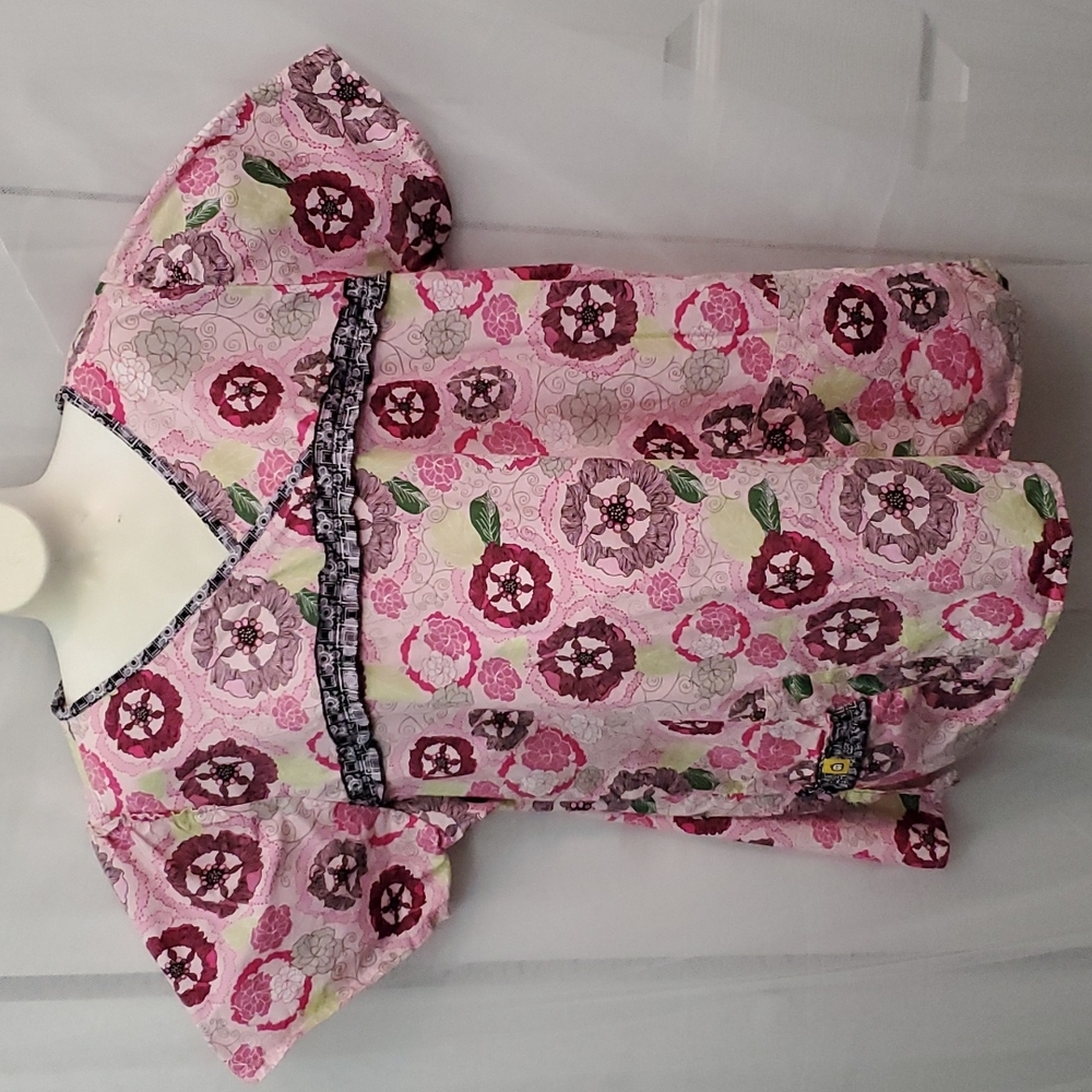 WonderWink Pink Floral Scrub Top
